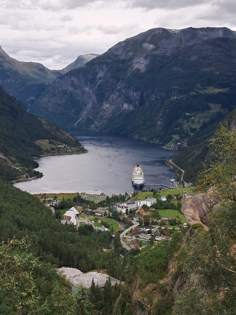 Crociera ai fiordi con Costa Diadema