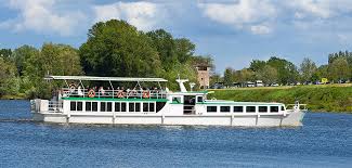 Santuario Madonna della Corona e crociera sul Mincio
