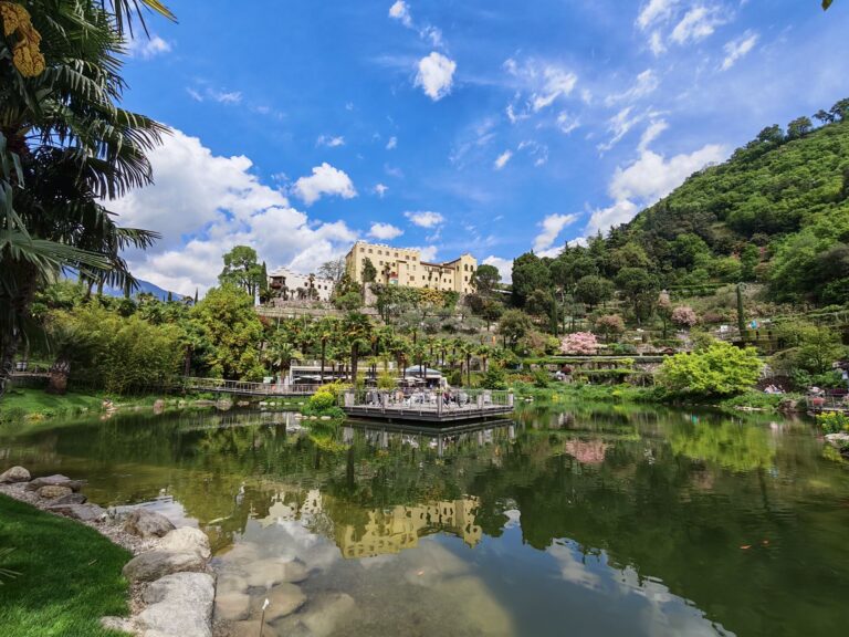 Merano e i Giardini Castel Trauttsmandorff  e degustazione vini altoatesini